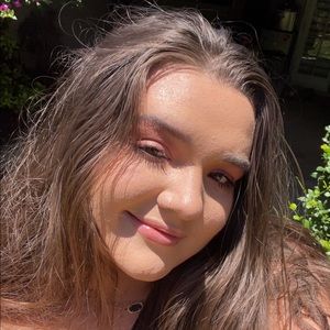 Meet your Posher, Faith